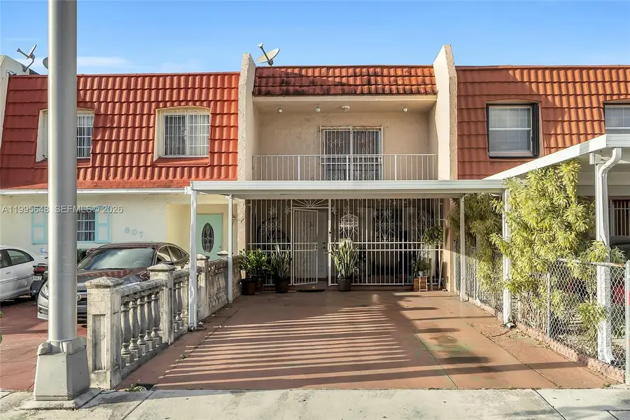 805 W 79th Pl, Hialeah, FL 33014 - #3