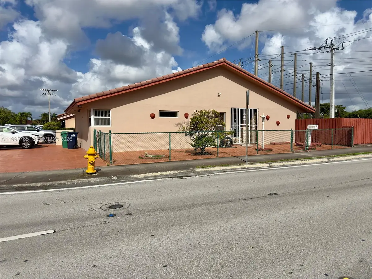 450 SW 92nd Ave #1, Miami, FL 33174 - #1