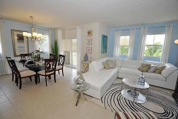 8900 NW 97th Ave #206, Doral, FL 33178