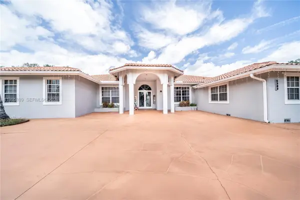 5303 SW 111th Ter, Davie, FL 33328