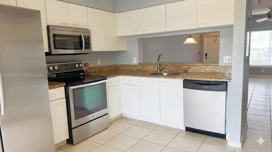 9905 NW 57th Mnr, Coral Springs, FL 33076 - #2