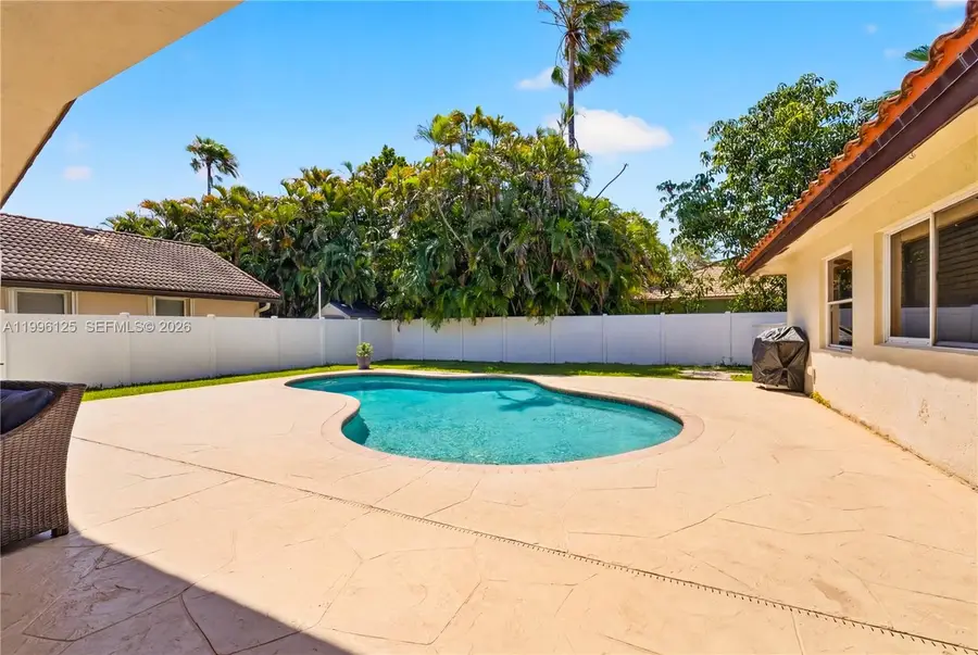 9836 NW 48th Ct, Coral Springs, FL 33076 - #2