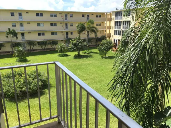 300 NE 26th Ave #314, Boynton Beach, FL 33435