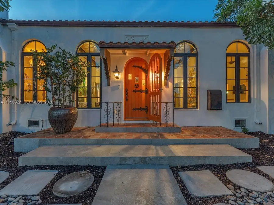 1321 Tyler St, Hollywood, FL 33019 - #2