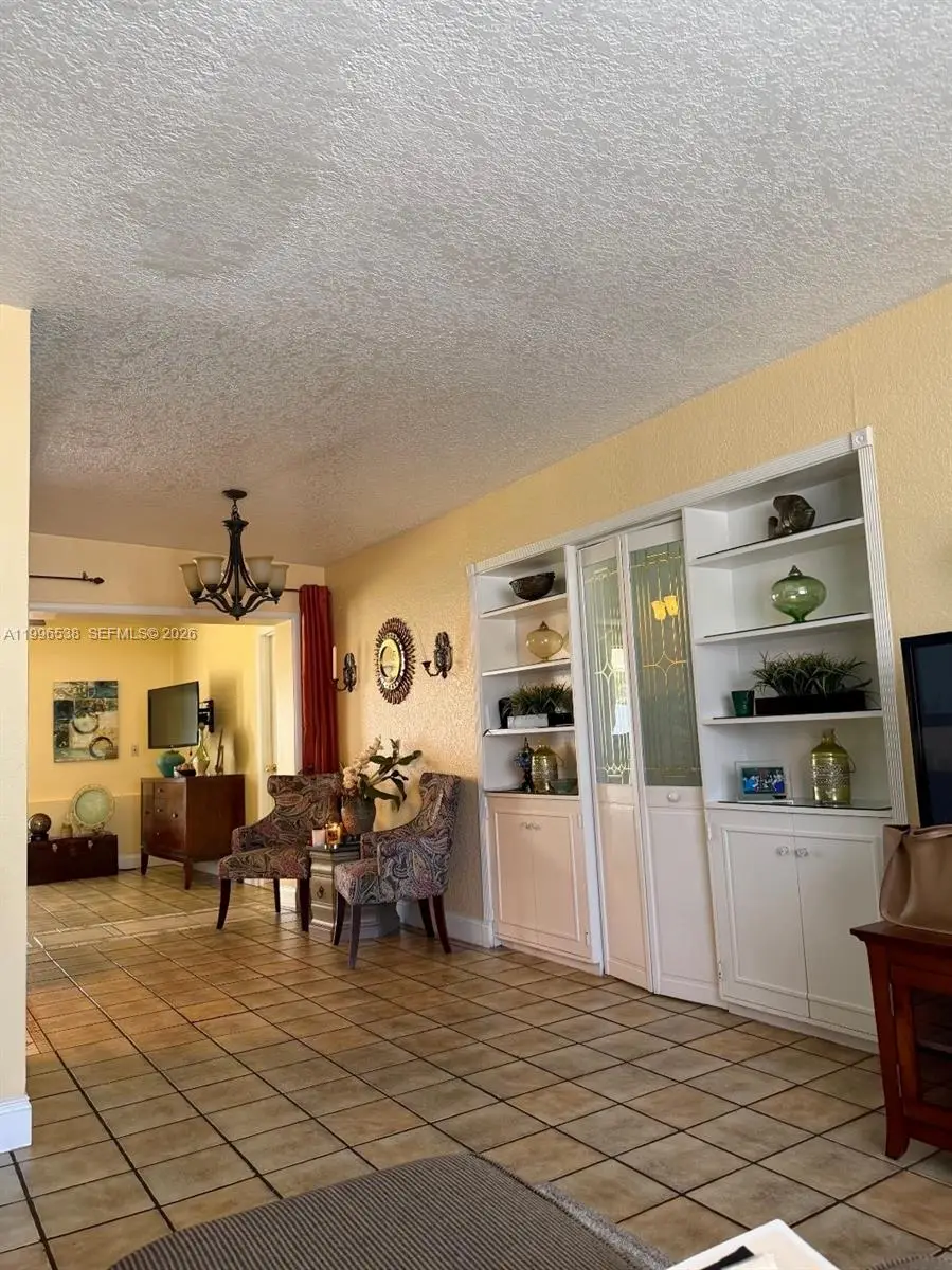 1115 Lake Geneva Dr, Lake Worth, FL 33461 - #3