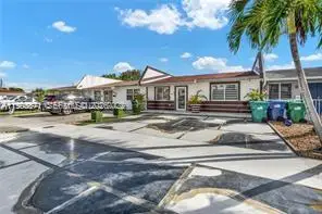 4255 SW 69th Ave, Miami, FL 33155 - #2