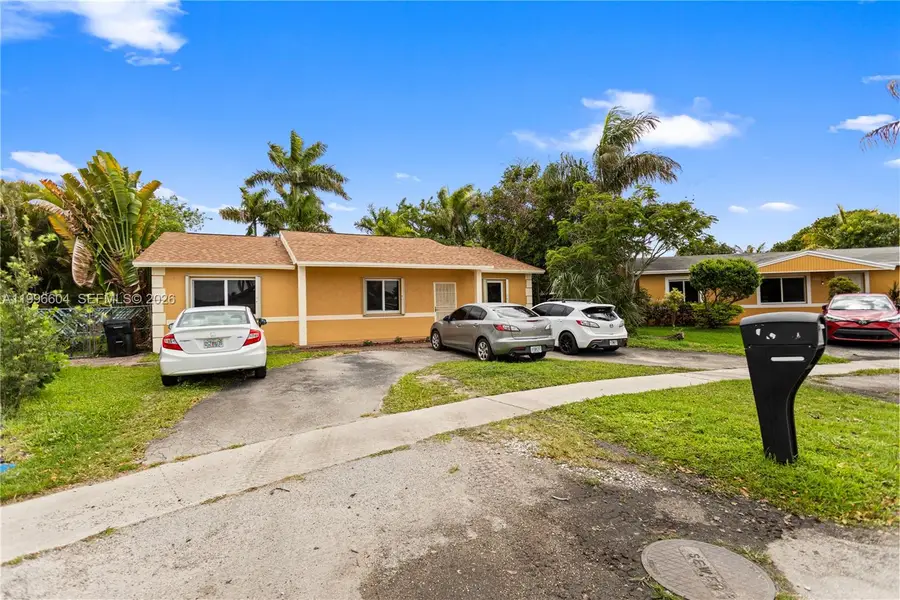 7690 SW 7th Ct, North Lauderdale, FL 33068 - #2