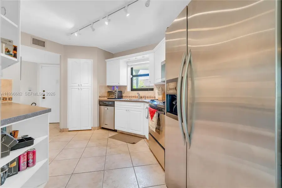 6755 W Broward Blvd #405, Plantation, FL 33317 - #2