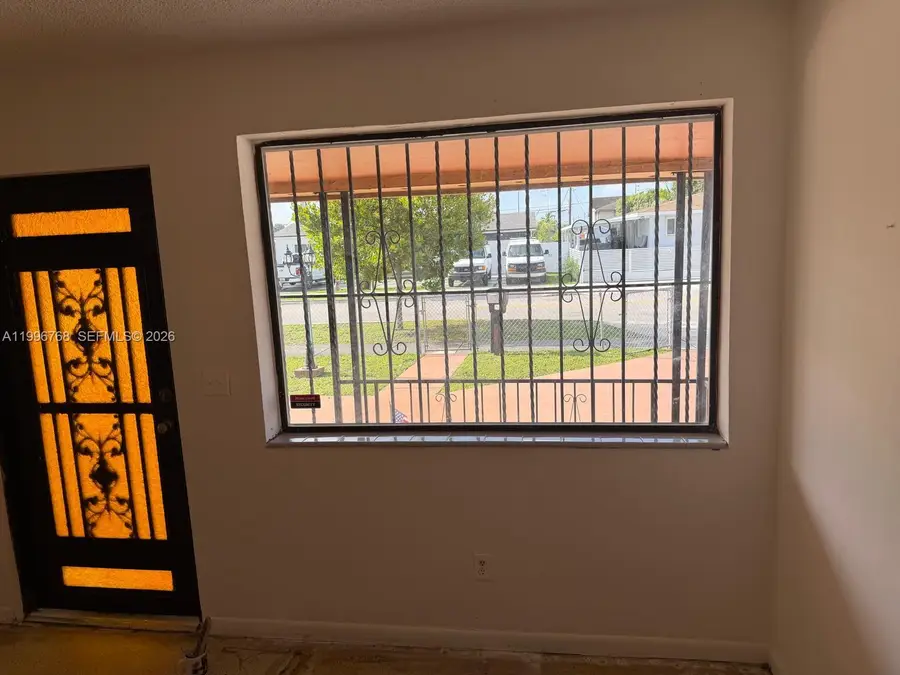 1185 W 32nd St, Hialeah, FL 33012 - #3