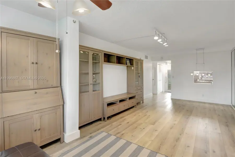 9041 Sunrise Lakes Blvd #106, Sunrise, FL 33322 - #2