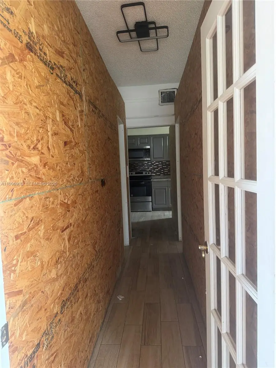 634 SW 10th Ave, Miami, FL 33130 - #3