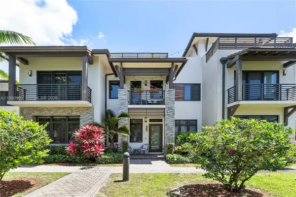 8424 NW 51st Ter, Doral, FL 33166