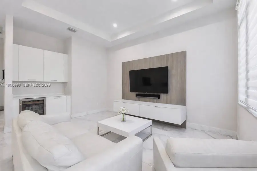 8424 NW 51st Ter, Doral, FL 33166 - #2