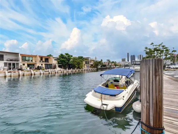 3703 NE 166th St #302, North Miami Beach, FL 33160