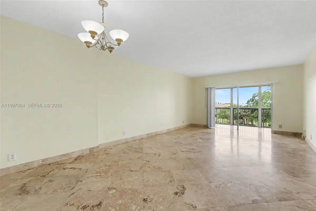 4200 Hillcrest Dr #408, Hollywood, FL 33021 - #1
