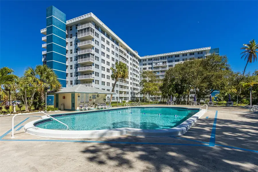 4200 Hillcrest Dr #408, Hollywood, FL 33021 - #3