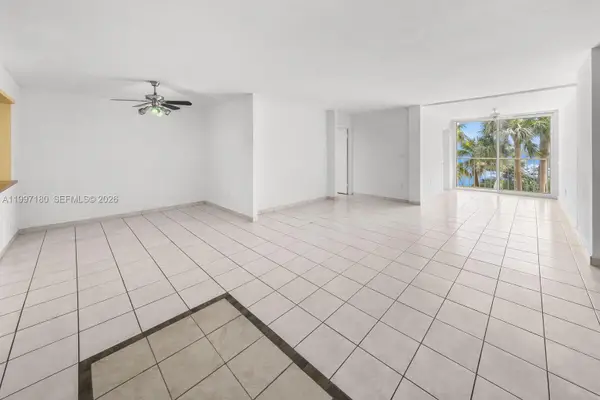 6450 Collins Ave #205, Miami Beach, FL 33141