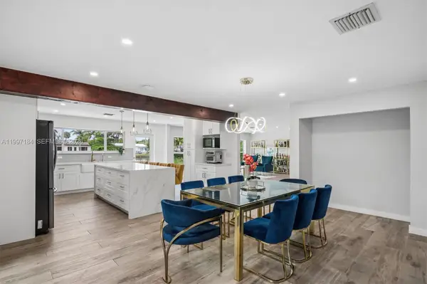 717 NW 30th St, Wilton Manors, FL 33311