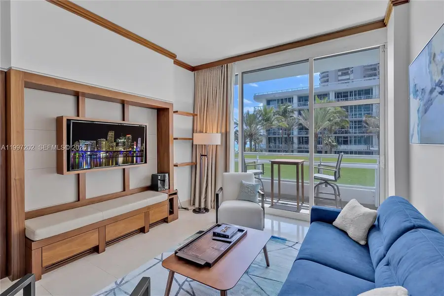 6801 Collins Ave #214, Miami Beach, FL 33141 - #2