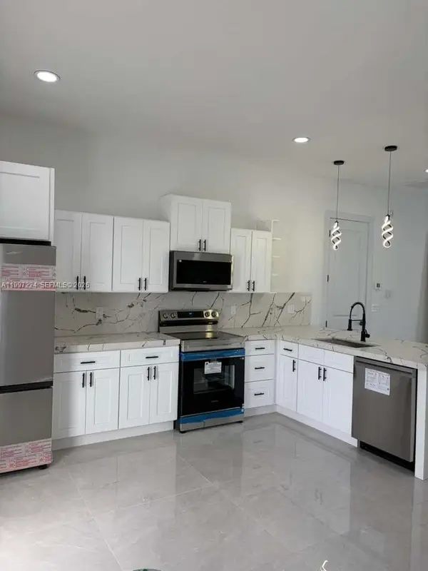 726 Clancy St E, Lehigh Acres, FL 33974