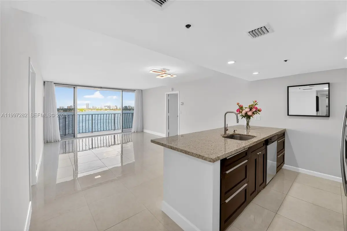 7601 E Treasure Dr #1119, North Bay Village, FL 33141 - #1