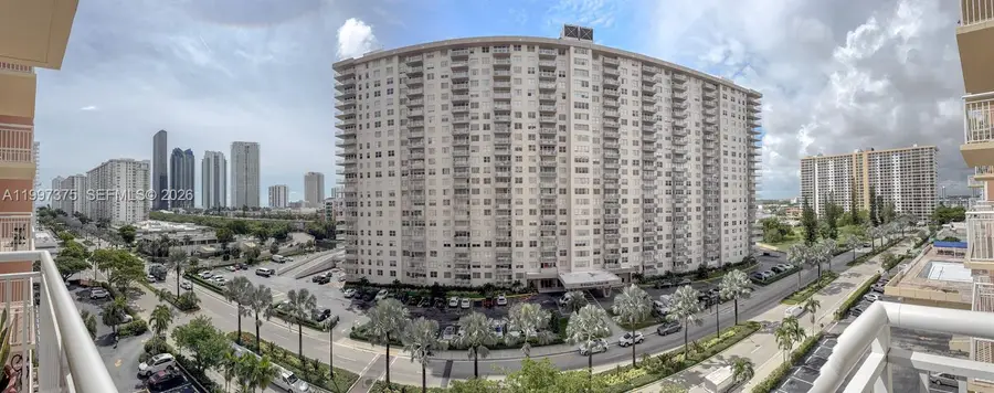 251 174th St #808, Sunny Isles Beach, FL 33160 - #3