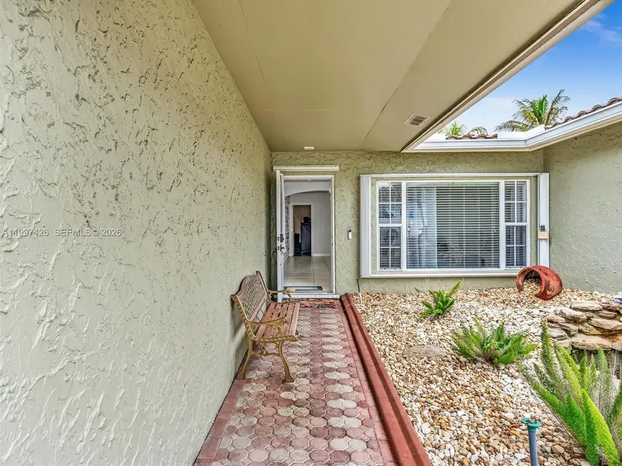 1900 NW 95th Ave, Pembroke Pines, FL 33024 - #3