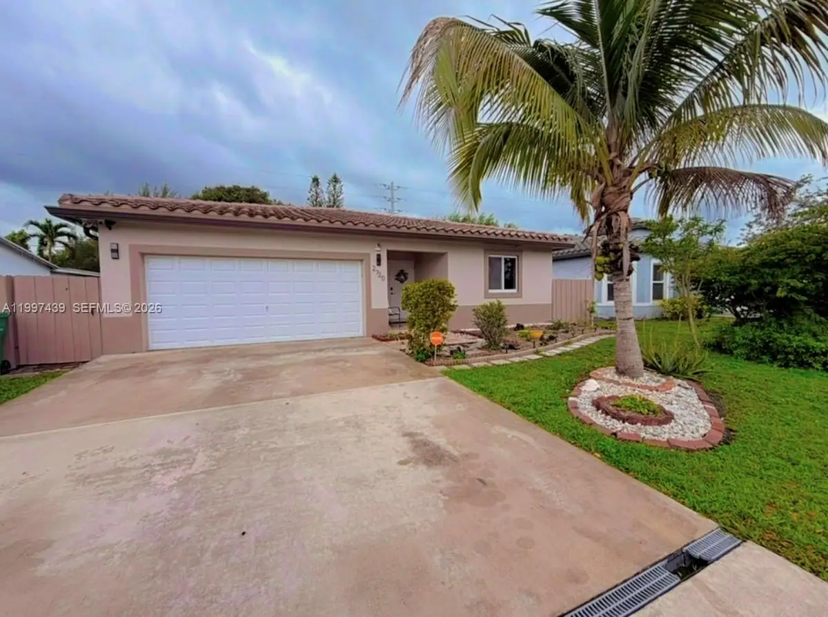 2720 NW 11th St, Fort Lauderdale, FL 33311 - #1