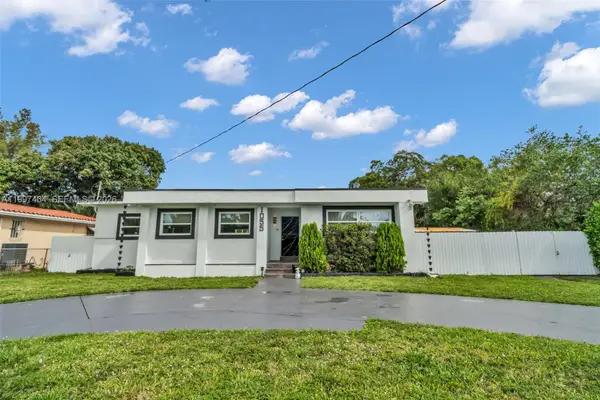 1055 NE 144th St, North Miami, FL 33161