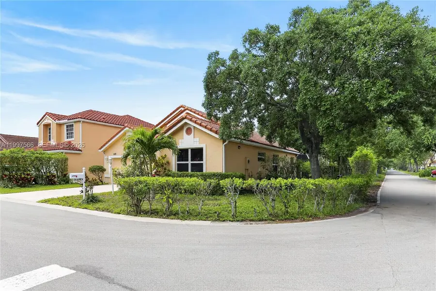 290 NW 116th Ter, Coral Springs, FL 33071 - #3