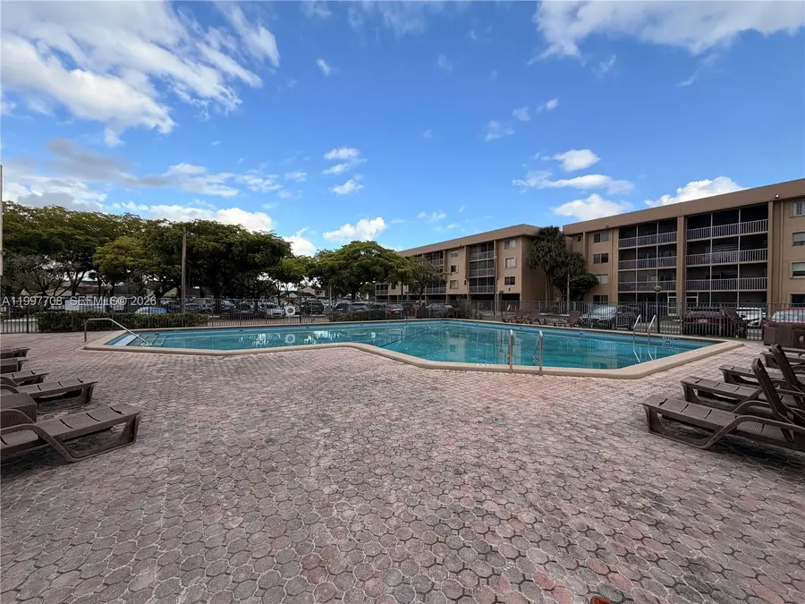 17000 NW 67th Ave #115, Hialeah, FL 33015 - #3