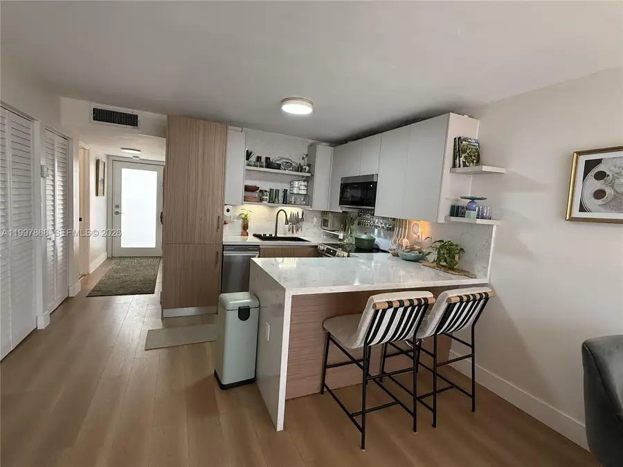 1666 West Ave #305, Miami Beach, FL 33139 - #2