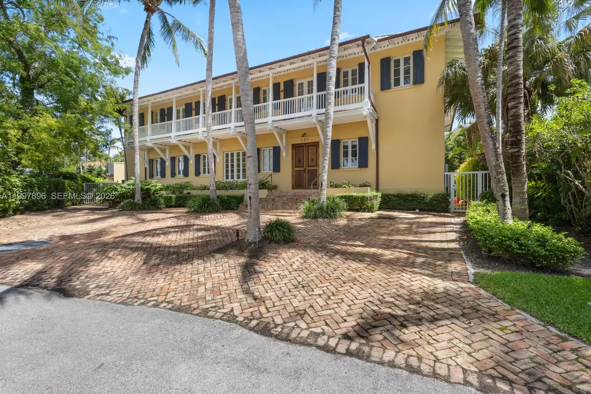 685 Harbor Ln, Key Biscayne, FL 33149 - #1