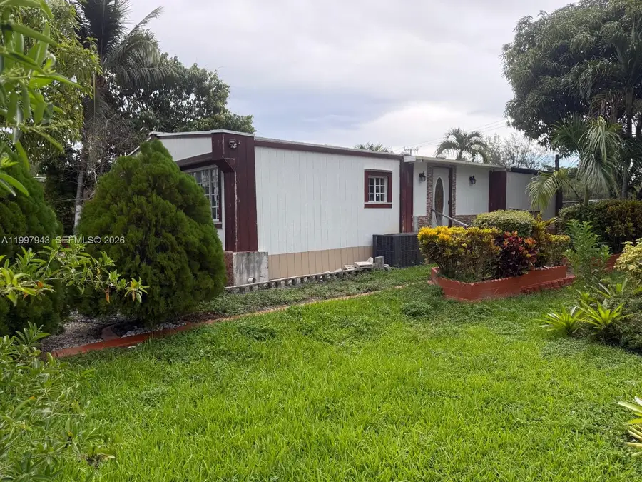 11201 SW 55th St, Lot D9, Miramar, FL 33025 - #2