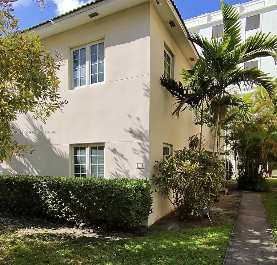 215 Sidonia Ave, Coral Gables, FL 33134 - #2
