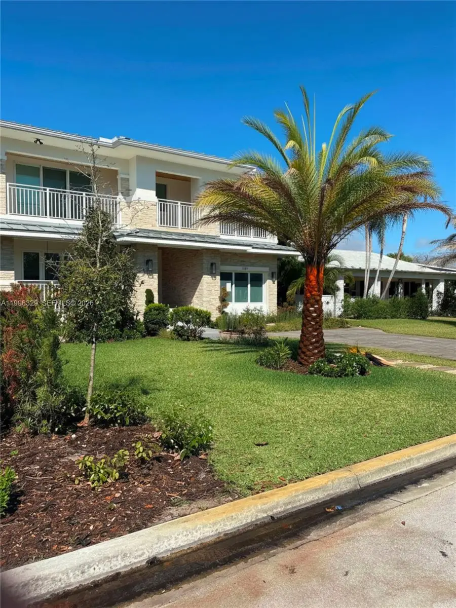 1017 S Palmway, Lake Worth, FL 33460 - #1