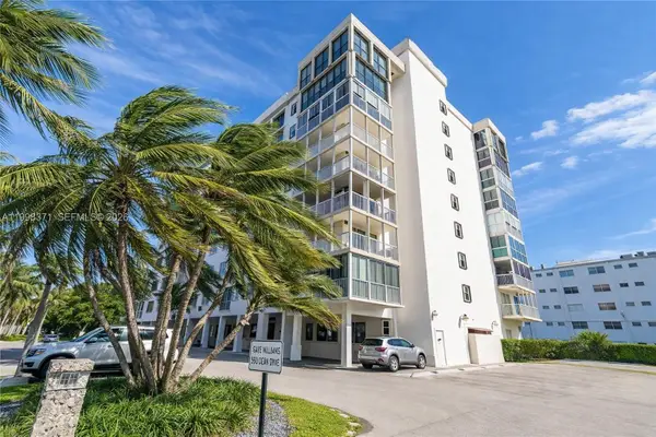 550 Ocean Drive #3H, Key Biscayne, FL 33149