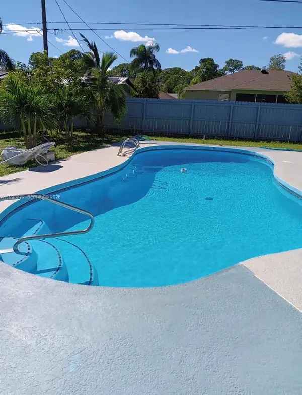 146 Bonfire, Palm Bay, FL 32907