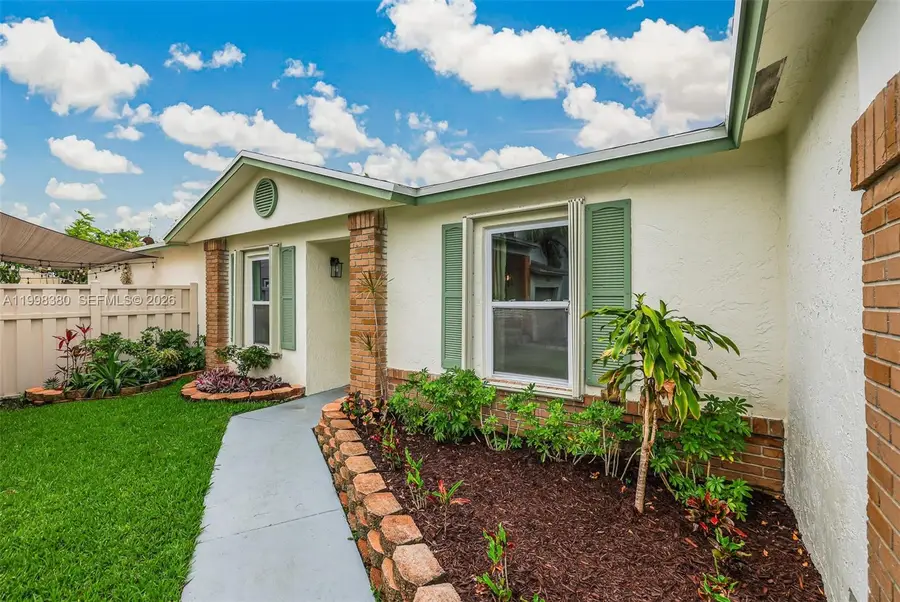 526 Danville Ter, Davie, FL 33325 - #2