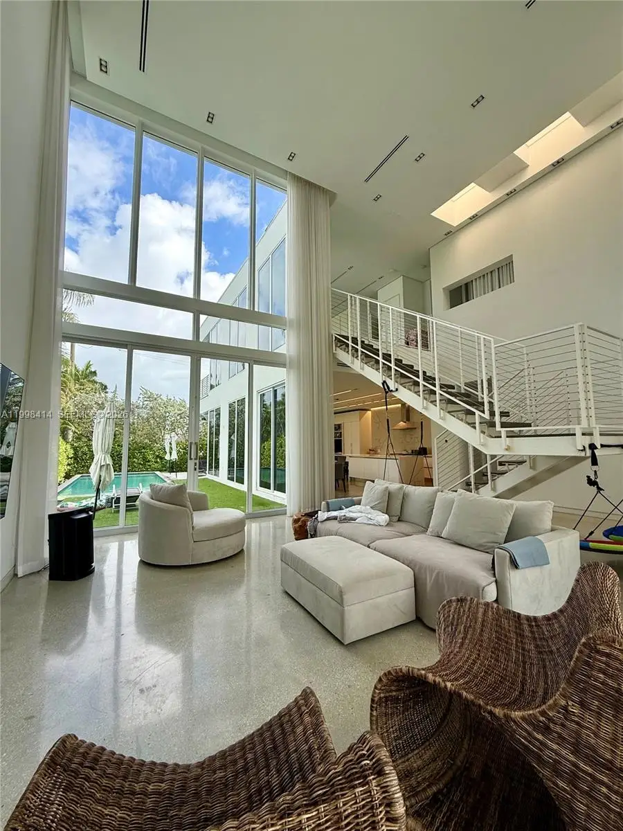 949 Tyler St, Hollywood, FL 33019 - #3