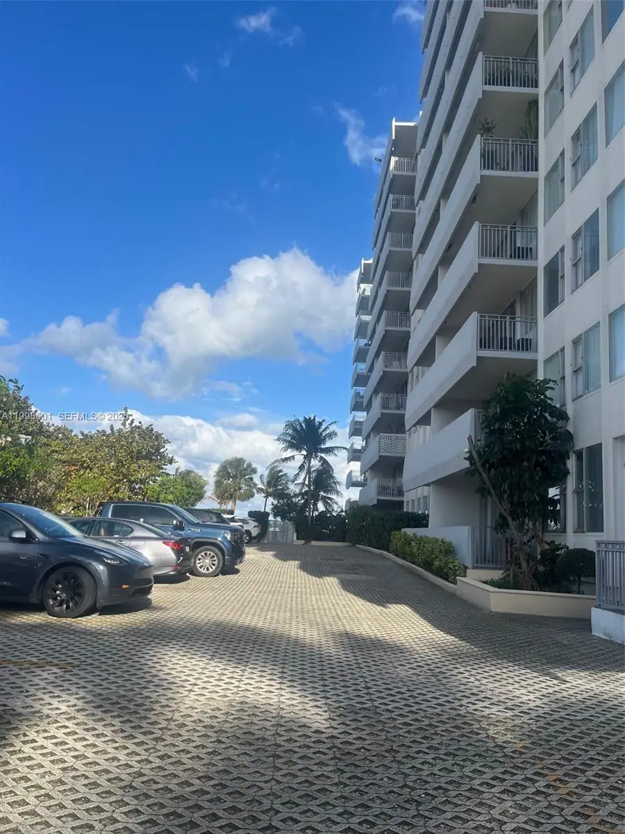 7545 E Treasure Dr #5H, North Bay Village, FL 33141 - #2