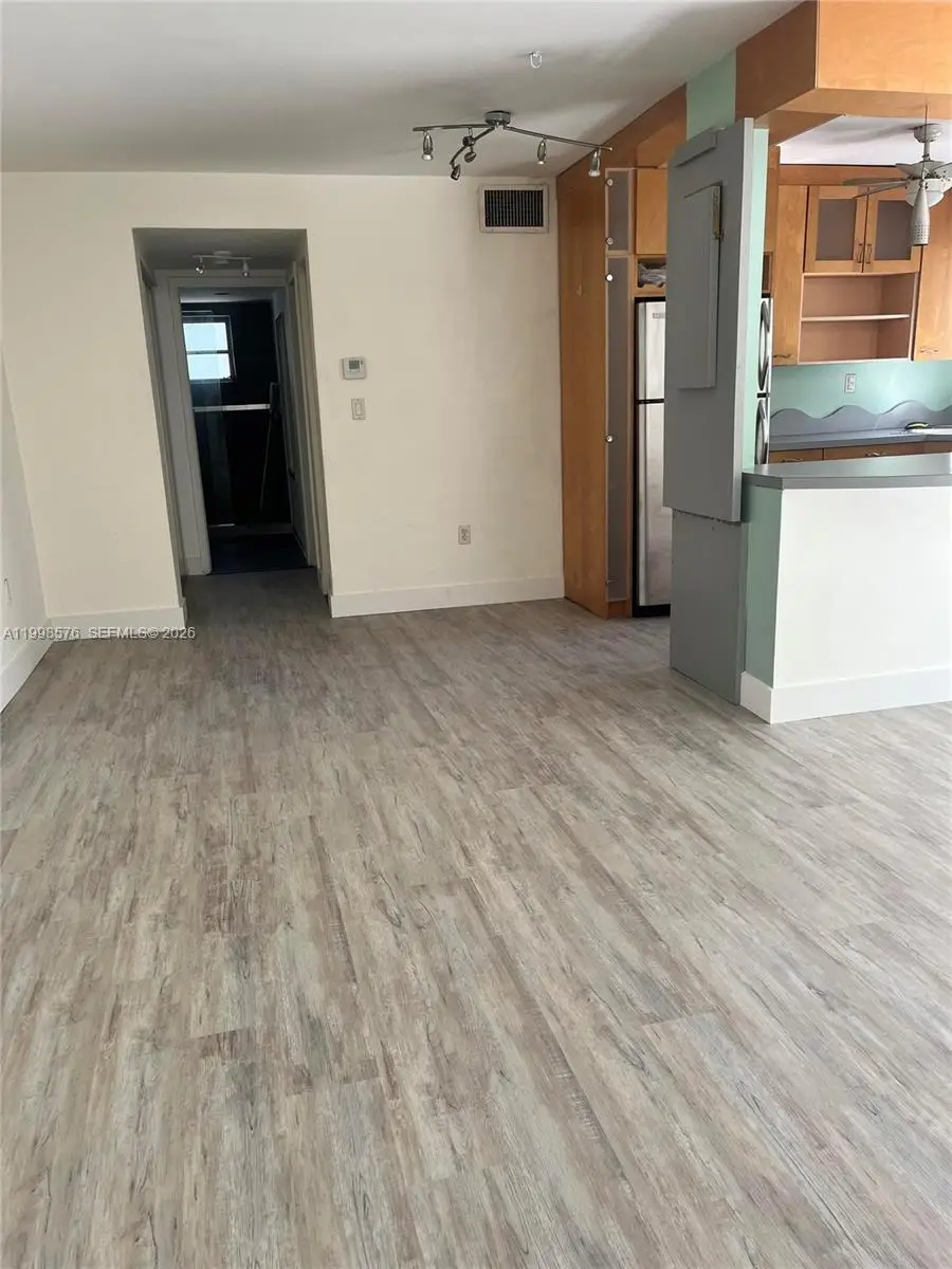 240 Collins Ave, Miami Beach, FL 33139 - #3