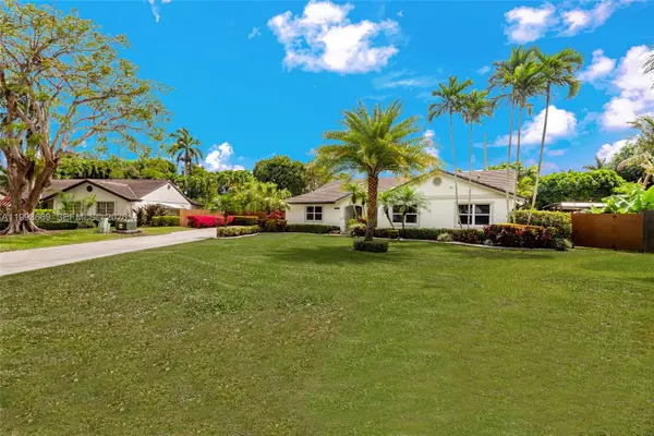 15139 SW 153rd Ct, Miami, FL 33196