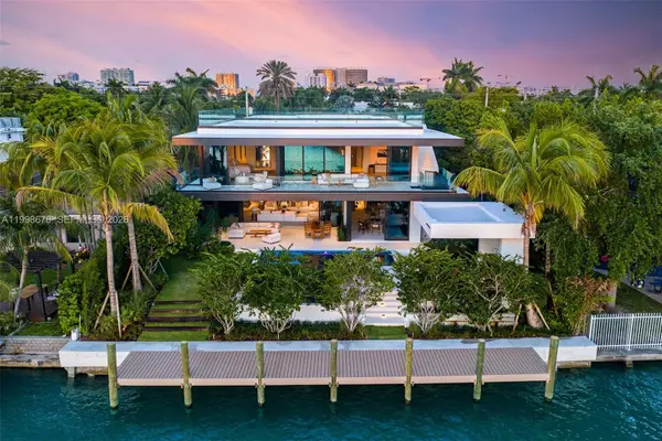 9640 W Broadview Dr, Bay Harbor Islands, FL 33154