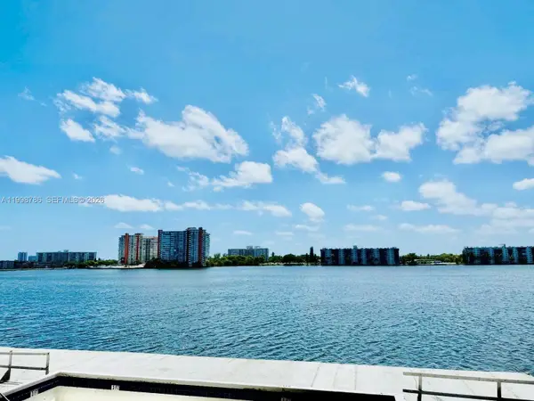 1150 NE 191st St #38, Miami, FL 33179