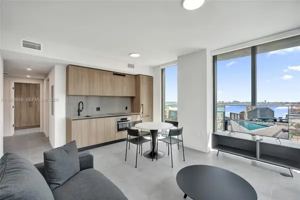 121 NE 5th St #2101, Miami, FL 33132