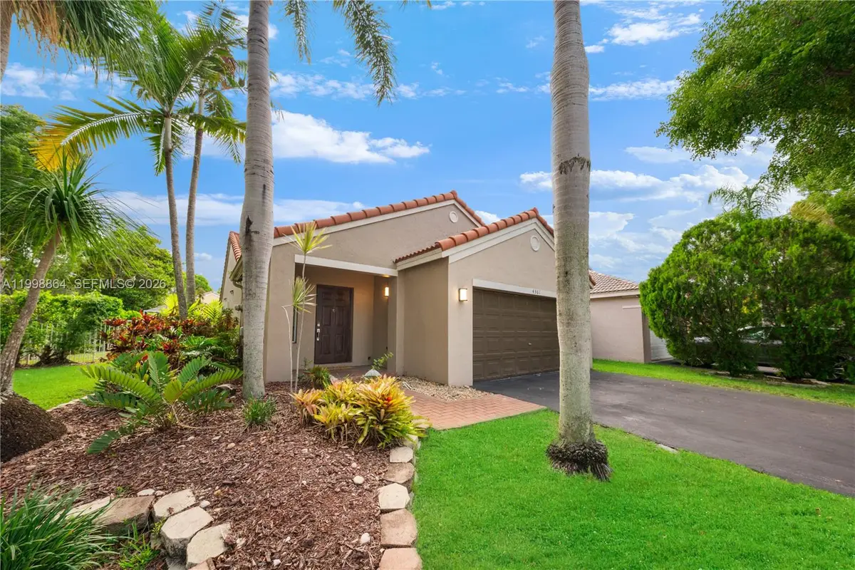4361 Mahogany Ridge Dr, Weston, FL 33331 - #1