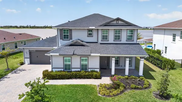 769 Hookline Cir, Loxahatchee, FL 33470