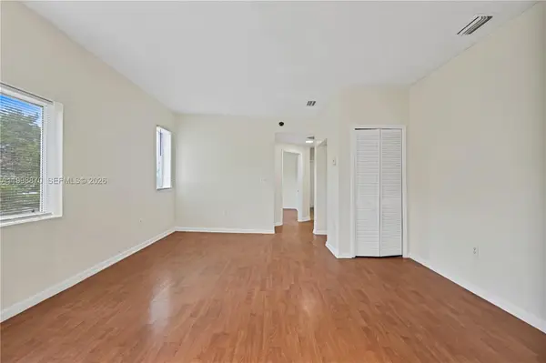 109 NW 6th Ave #8, Miami, FL 33128