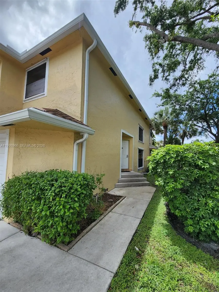 200 SW 95th Ter #200, Pembroke Pines, FL 33025 - #3